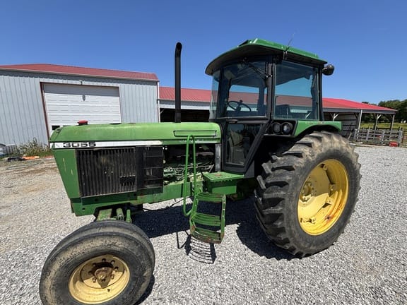 1992 John Deere 3055 Equipment Image0
