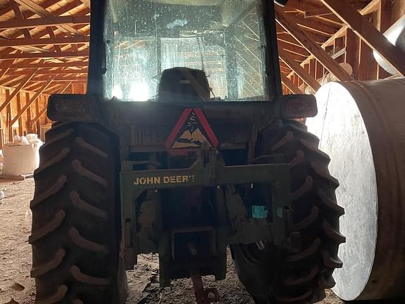 Image of John Deere 3255 equipment image 4