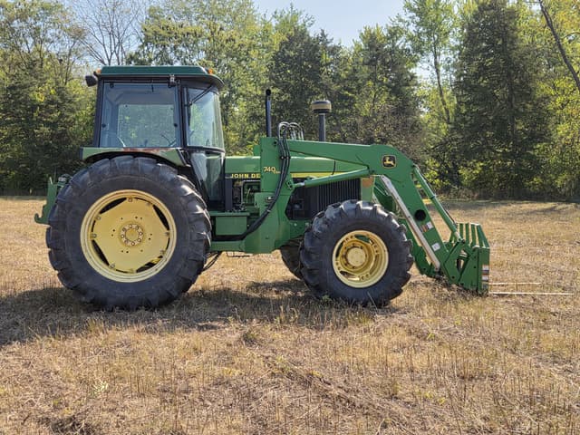 Image of John Deere 3255 equipment image 4