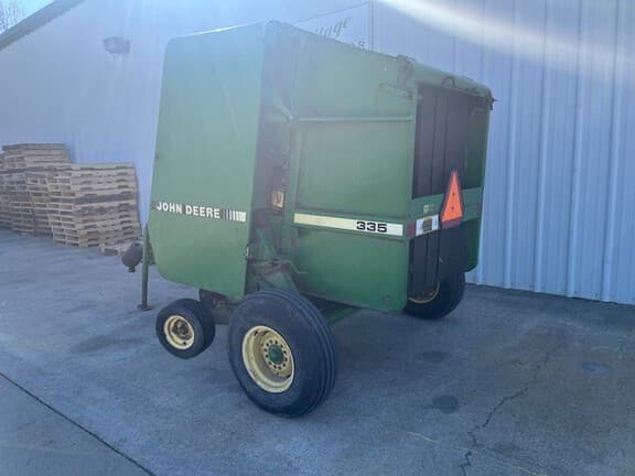 Image of John Deere 335 equipment image 2
