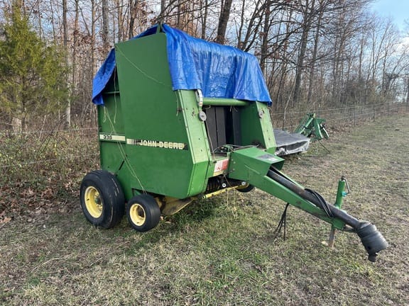 1992 John Deere 335 Equipment Image0