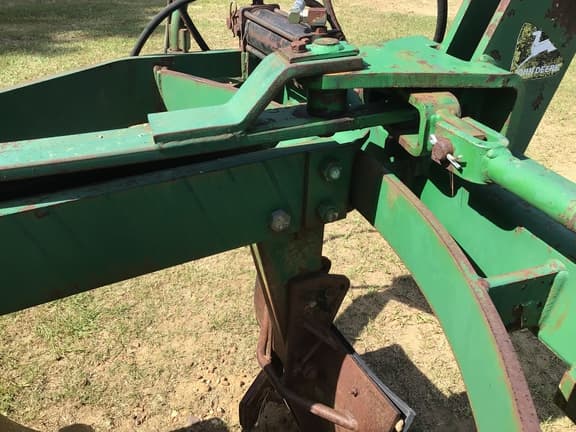 Image of John Deere 3945 equipment image 2