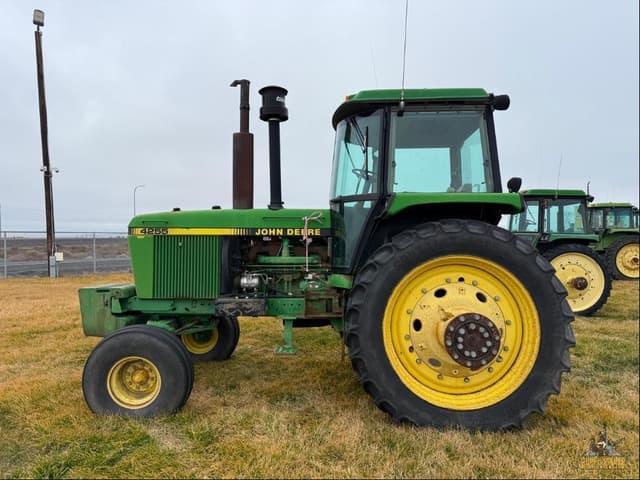 Image of John Deere 4255 equipment image 1