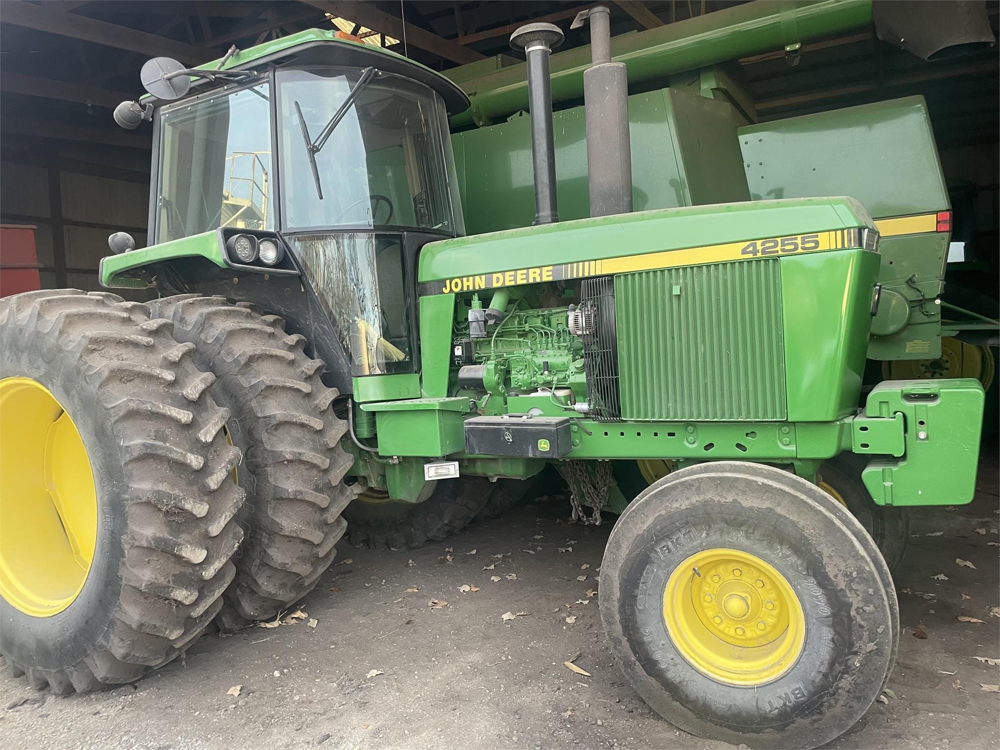 Main image John Deere 4255