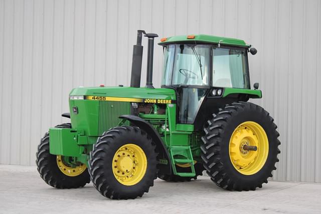 Image of John Deere 4455 equipment image 1