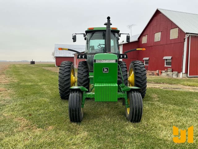 Image of John Deere 4455 equipment image 4