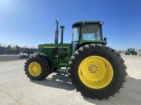 Image of John Deere 4455 equipment image 3