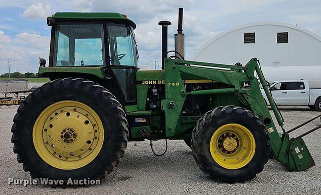 Image of John Deere 4455 equipment image 3