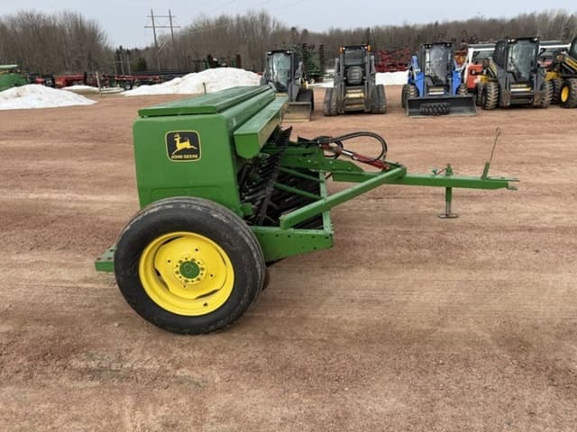 Image of John Deere 452 equipment image 3