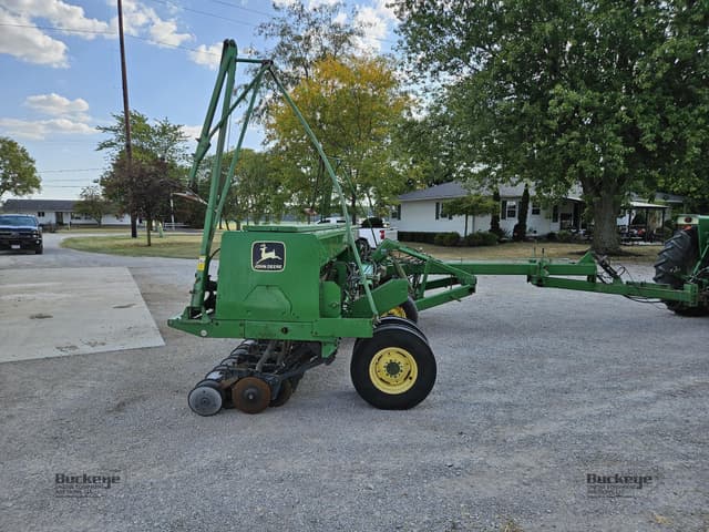 Image of John Deere 455 equipment image 4