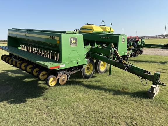 Image of John Deere 455 equipment image 3