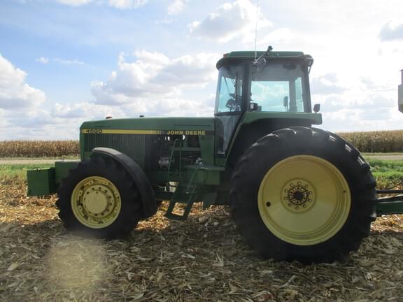 Image of John Deere 4560 equipment image 3
