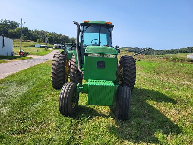 Image of John Deere 4560 equipment image 2