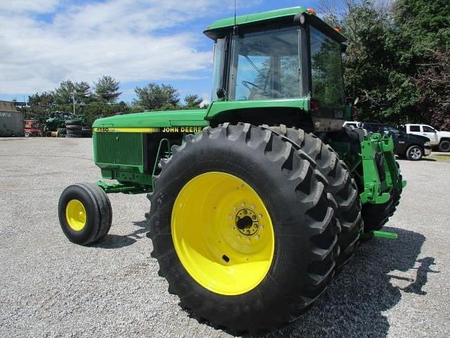 Image of John Deere 4560 equipment image 4