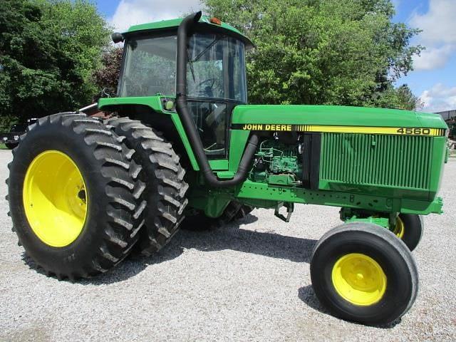 Image of John Deere 4560 equipment image 1