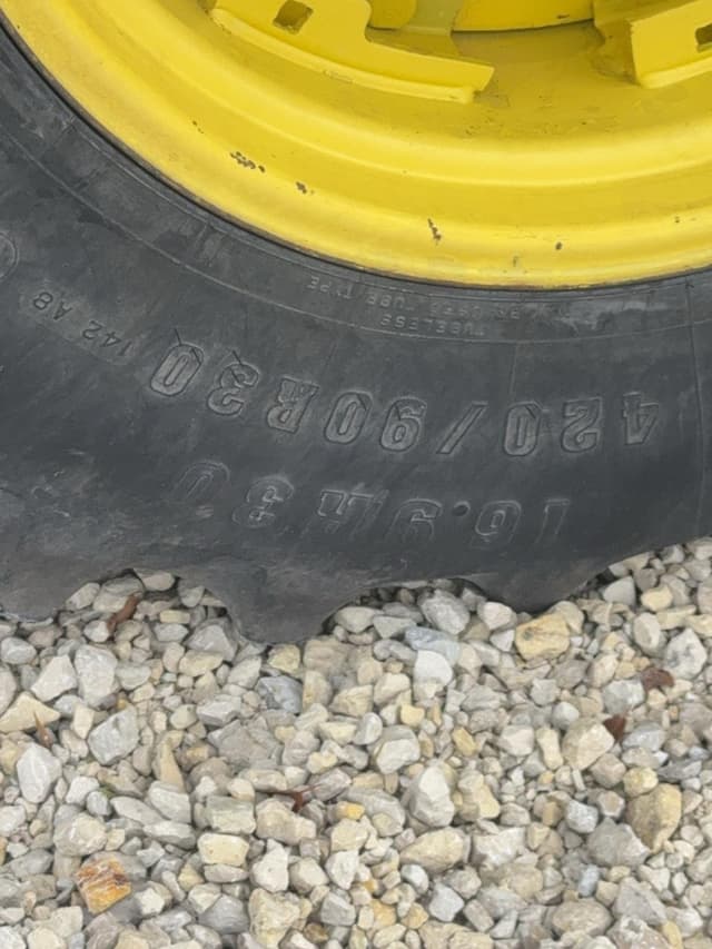 Image of John Deere 4560 equipment image 3