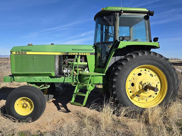 Image of John Deere 4560 equipment image 1