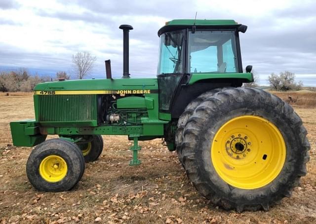 Image of John Deere 4755 equipment image 1