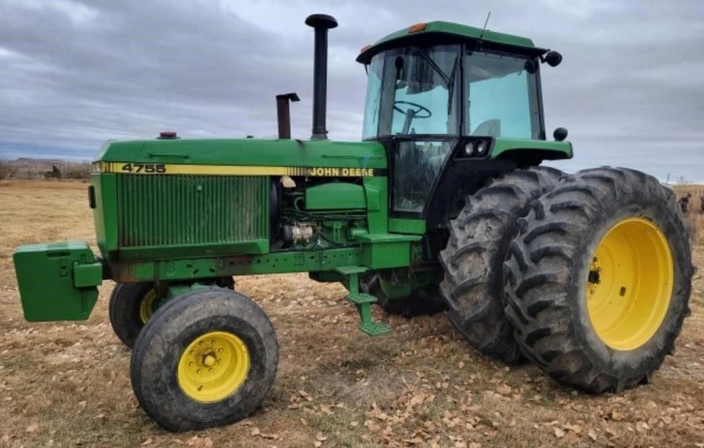 Image of John Deere 4755 Primary image