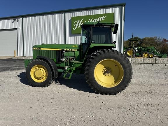 Image of John Deere 4760 equipment image 2