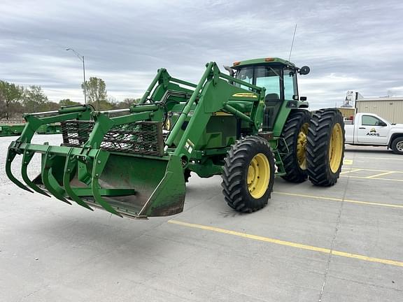 Image of John Deere 4760 equipment image 2