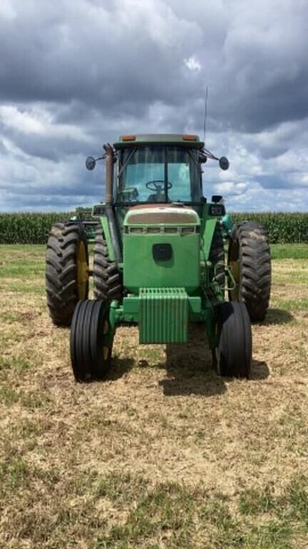 Image of John Deere 4760 equipment image 1