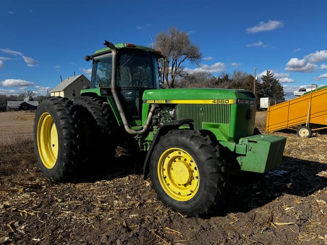 Image of John Deere 4960 equipment image 1