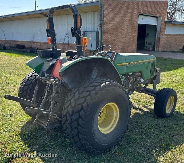 Image of John Deere 5300 equipment image 4