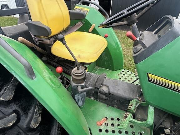 Image of John Deere 5400 equipment image 4