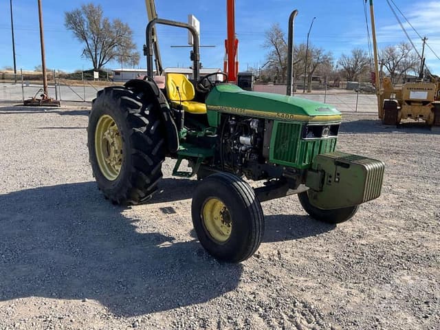 Image of John Deere 5400 equipment image 2