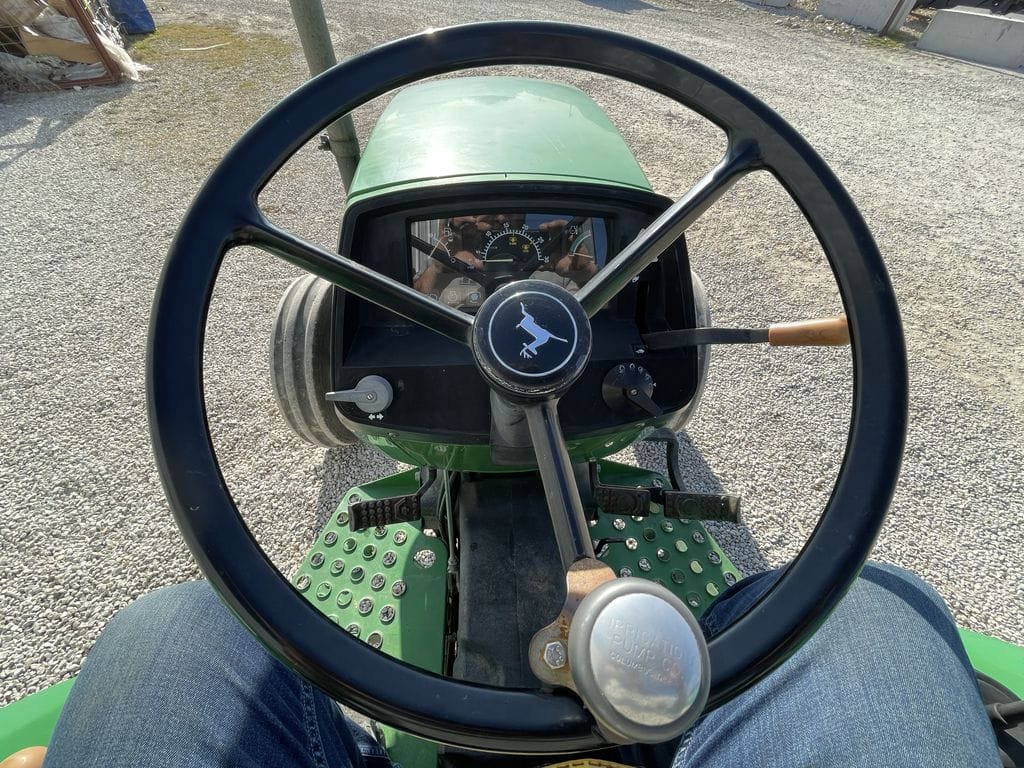 1992 John Deere 5400 Equipment Image0