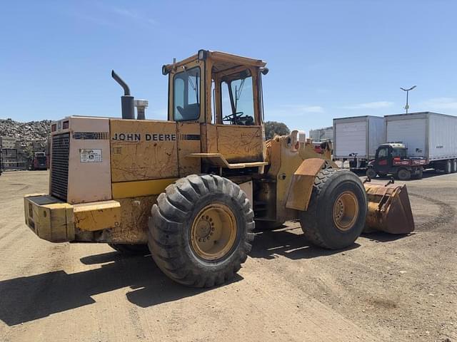 Image of John Deere 544E equipment image 2