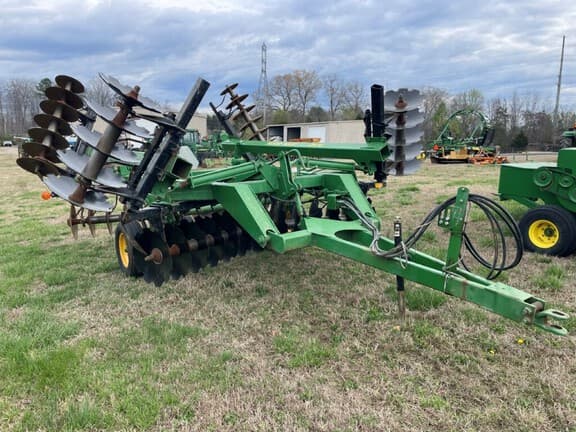Image of John Deere 630 equipment image 2