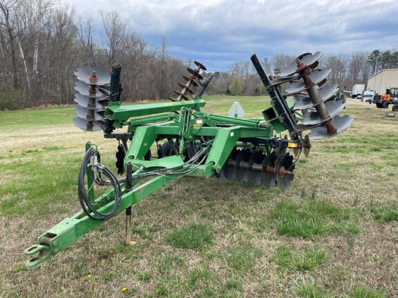 Image of John Deere 630 Primary image