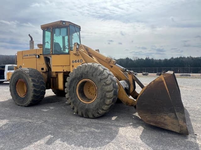 Image of John Deere 644D equipment image 1