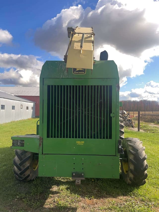 Image of John Deere 6710 equipment image 3