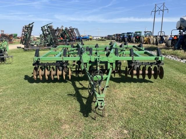 Image of John Deere 712 equipment image 1