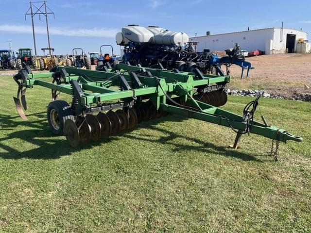 Image of John Deere 712 equipment image 2