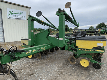 Main image John Deere 7200
