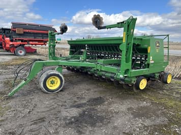 Main image John Deere 750