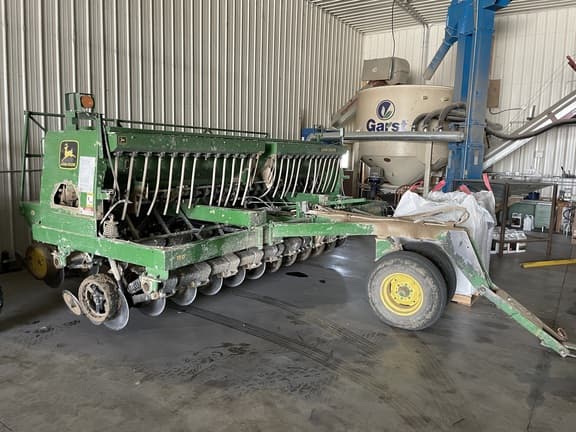 Image of John Deere 750 Primary image