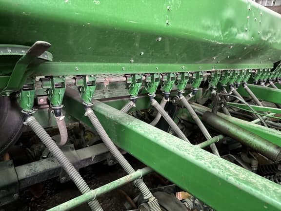 Image of John Deere 750 equipment image 3