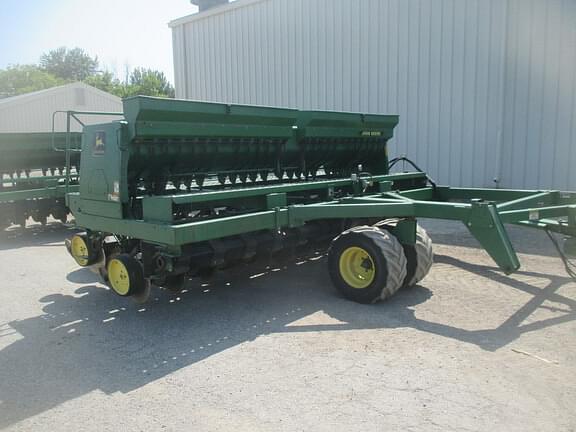 Image of John Deere 750 Primary image