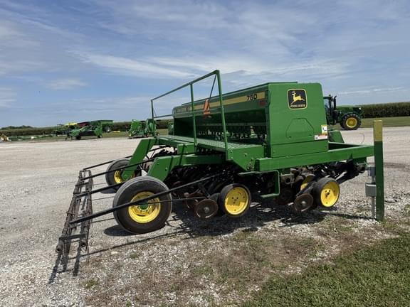 Image of John Deere 750 equipment image 4