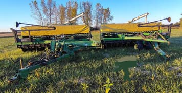 Main image John Deere 750