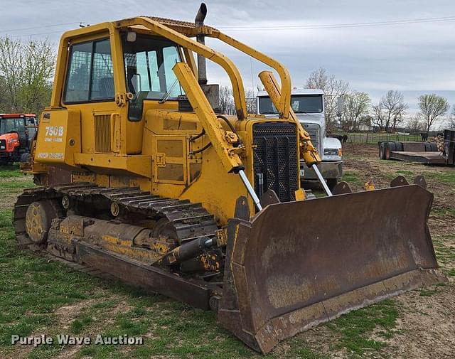 Image of John Deere 750B equipment image 2