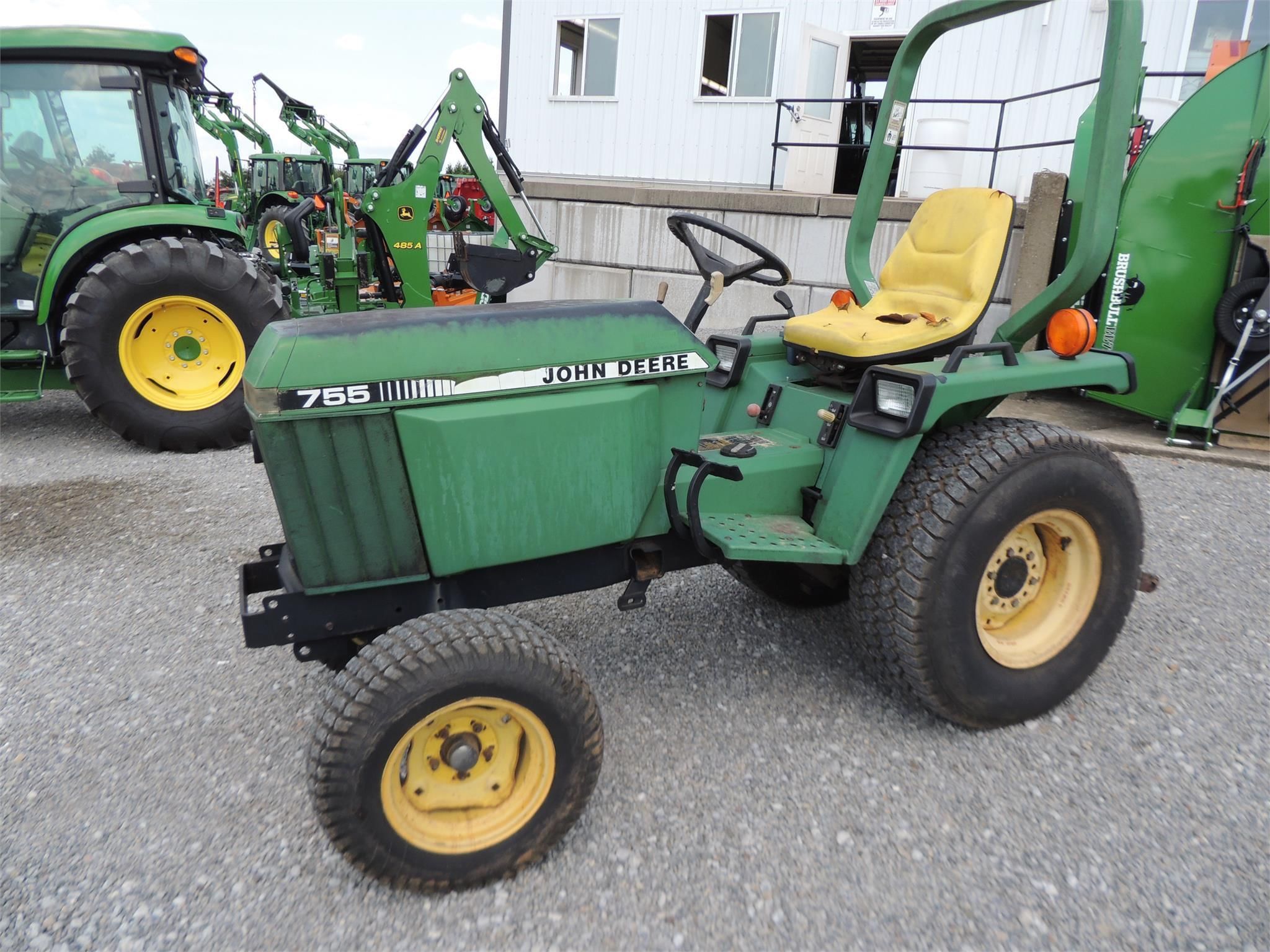 1992 John Deere 755 Equipment Image0