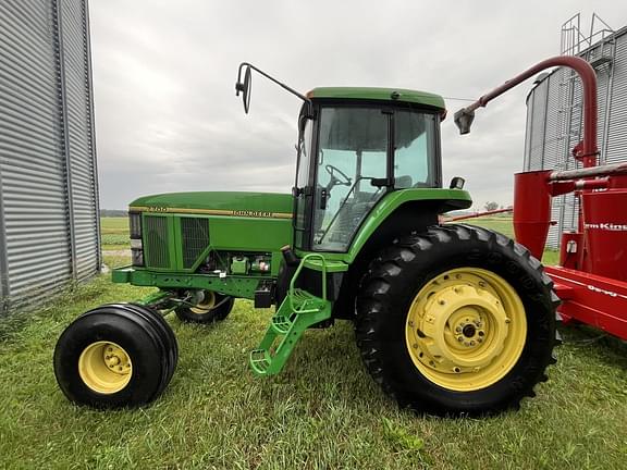 Image of John Deere 7700 equipment image 1