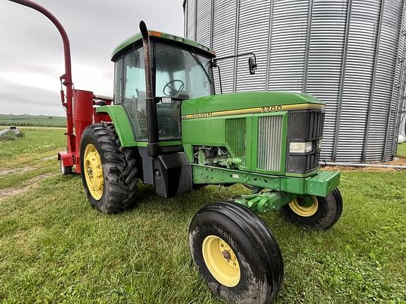 Image of John Deere 7700 equipment image 4