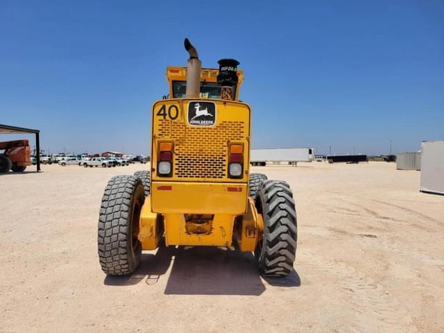 Image of John Deere 770B-H equipment image 4